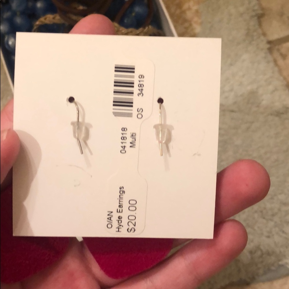 Hyde earrings - Picture 2 of 2